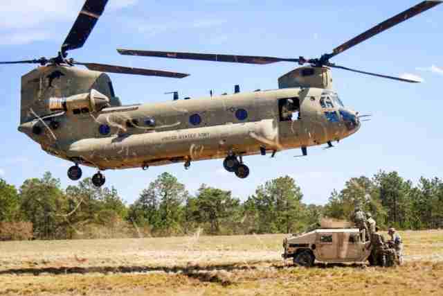 مصر تشتري طائرات هليكوبتر من طراز CH-47F مقابل 2.6 مليار دولار