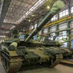 مصنع أورال للدبابات يقدم دفعة جديدة من دبابات T-90M للجيش الروسي (فيديو)