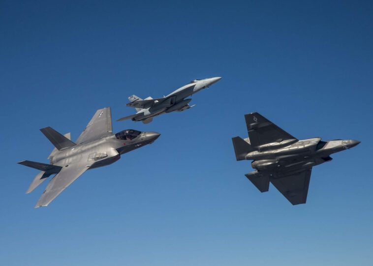الكونجرس الأمريكي يقترح تقديم طائرات F-35 أو F-15 لمصر إذا ألغت خططها لشراء Su-35 الروسية: هل ستقبل القاهرة؟