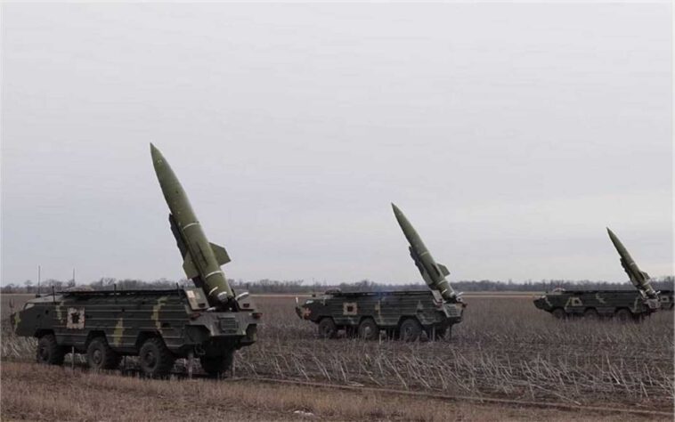 انفجارات هائلة.. صواريخ باليستية تستهدف مدينة بيلغورود الروسية