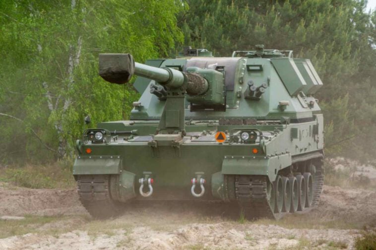 تدمير أول مدفع هاوتزر بولندي من طراز "Krab" في أوكرانيا (فيديو)