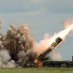 تنافس الأمريكية M142 HIMARS.. تعرف على راجمة الصواريخ الروسية Tornado-S الأحدث على الإطلاق
