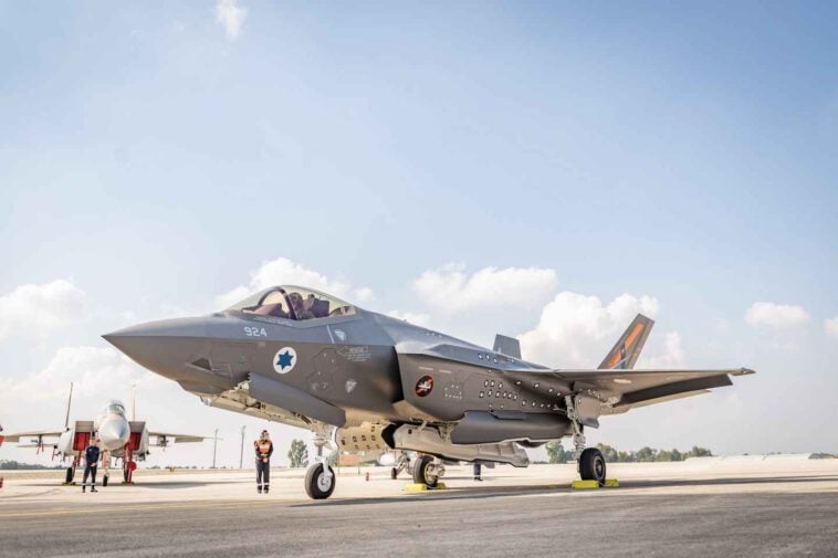سلاح الجو الإسرائيلي وسع نطاق طائراته المقاتلة الشبح إف-35 لتطير إلى إيران دون الحاجة إلى التزود بالوقود