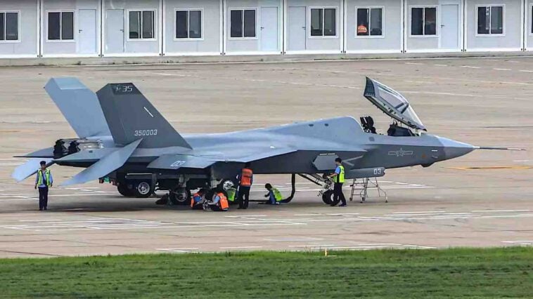 ظهور النموذج الأولي الثالث للمقاتلة الشبحية الصينية J-35.. ومصر والسعودية والإمارات أبرز المشترين المحتملين