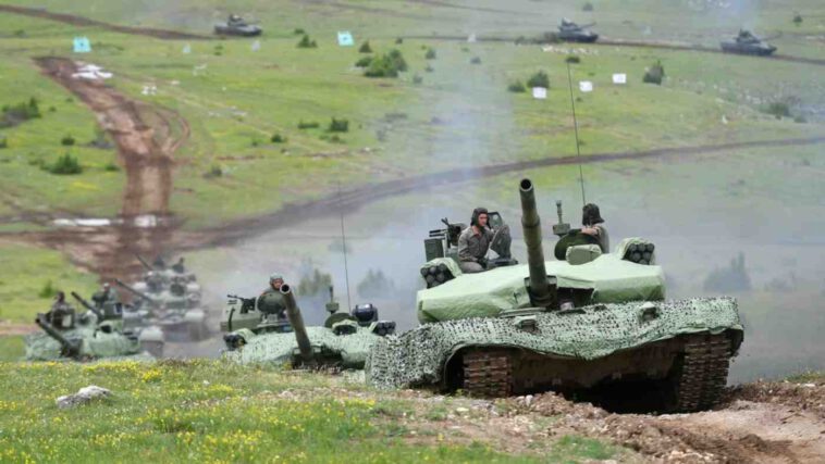 قائد صربي: "سننزع النازية من كوسوفو"! اشتباكات بين الجيش الصربي والجيش الكوسوفي وصفارات الإنذار تُدوي