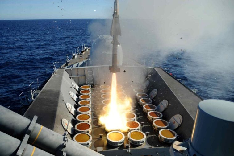 مصر تتفاوض للحصول على صواريخ الدفاع الجوي "ذئب البحر Sea Wolf"