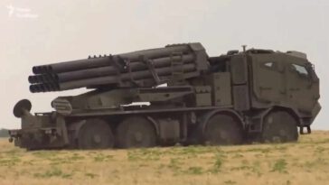 القوات الأوكرانية تقصف أهدافا روسية بقاذفات صواريخ ثقيلة جديدة