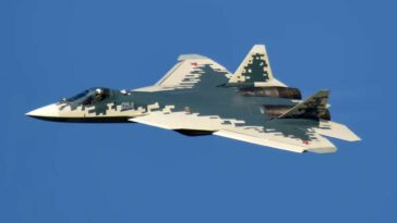 روسيا تستعرض القوة القتالية للطائرة Su-57 في أوكرانيا