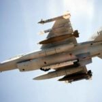 مجلة أمريكية: الطائرات الأمريكية المقاتلة المباعة للعرب "خردة"