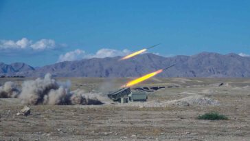 خسائر كبيرة للجيش الأرميني.. أذربيجان تشن هجومًا واسع النطاق على أرمينيا، بهجوم بطائرات بدون طيار والمدفعية (فيديو)