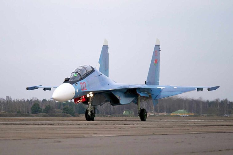 بيلاروسيا تزعم أن طائراتها الحربية قادرة الآن على حمل الأسلحة النووية