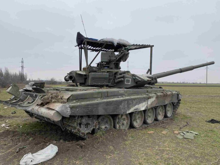 روسيا تفقد أكثر من 1000 دبابة في حربها مع أوكرانيا