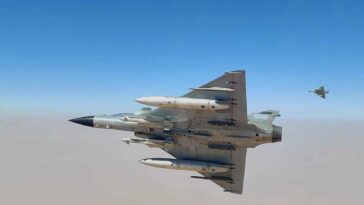 أحدث ظهور رسمي لمقاتلات ميراج 2000 المصرية مسلحة بقنابل الطارق الإماراتية