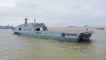 البحرية التايلاندية ستستلم سفينة الإنزال البرمائية الصينية Type 071E قريبًا