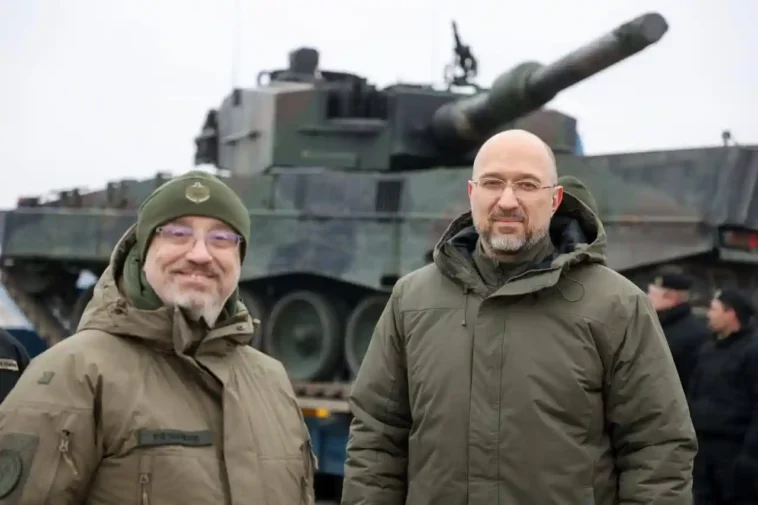 الجيش الأوكراني يستقبل الدفعة الأولى من دبابات ليوبارد 2