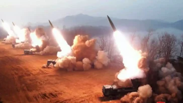 كوريا الشمالية تُطلق ما لا يقل عن ستة صواريخ قصيرة المدى تحت أنظار كيم جونغ أون وابنته