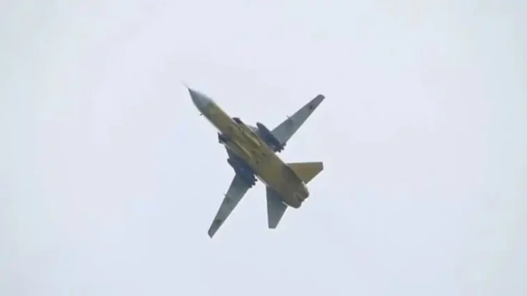 رصد طائرة Su-24 أوكرانية وهي تحلق بصواريخ كروز "عاصفة الظل" البريطانية الصنع