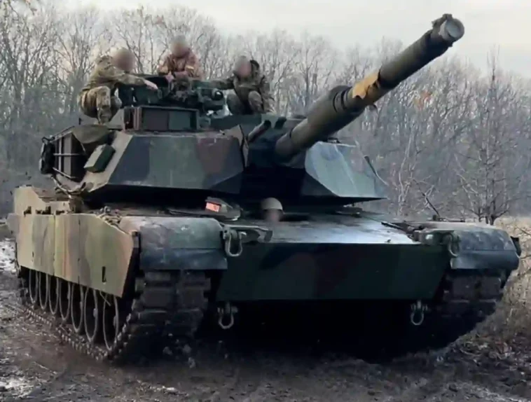 رصد دبابات أبرامز أمريكية الصنع في أوكرانيا