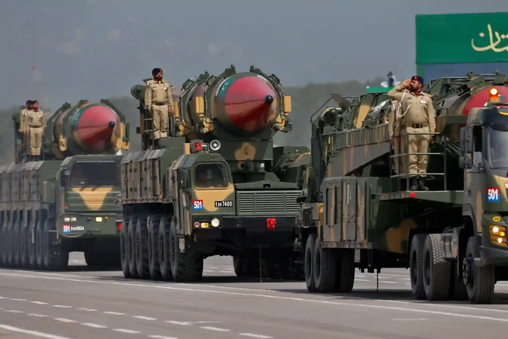 وهج غامض في سماء بلوشستان يثير احتمال نشاط صاروخي باكستاني دون