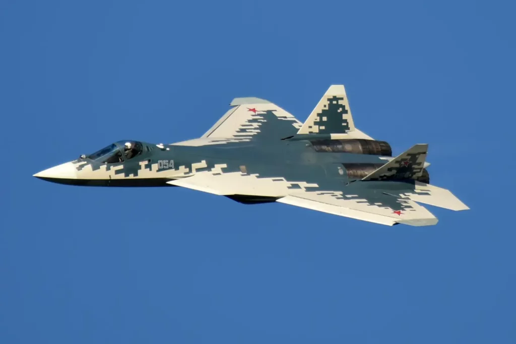تؤمّن صفقة جديدة لتصدير مقاتلات Su 57E